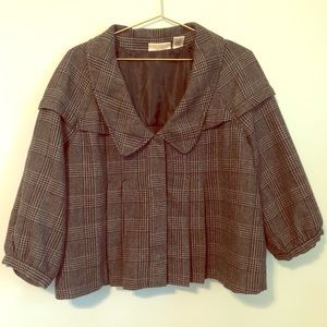 DKNY cropped pleated jacket with 3/4 sleeves